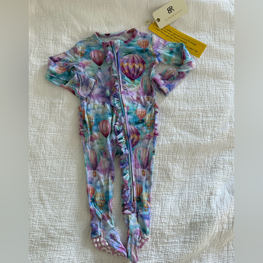 Bums & Roses bamboo Colorful Hot Air Balloon Baby Onesie
